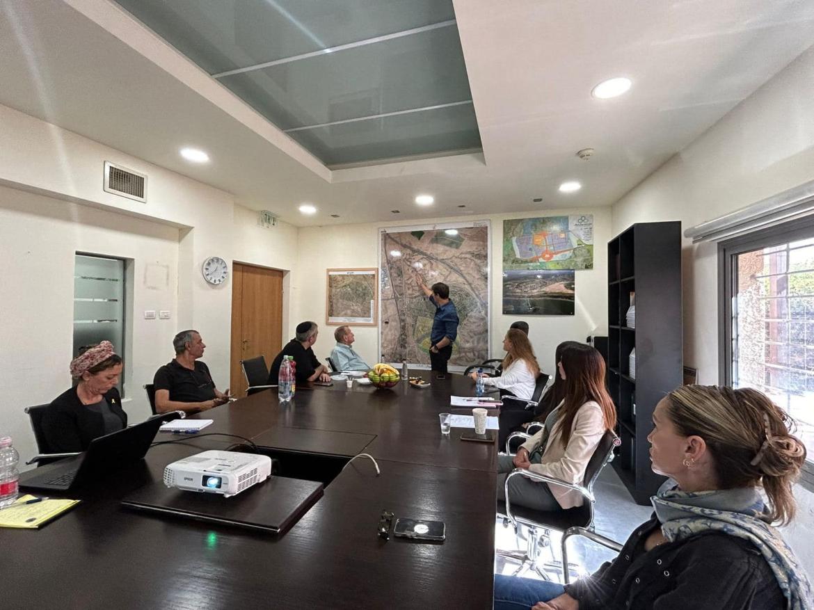 ביקור של ראש עיריית תל אביב יפו רון חולדאי במועצה מקומית להבים